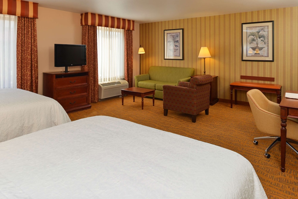 Hampton Inn & Suites Albuquerque Coors Road - photo 15