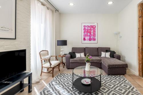 Modern And Bright 1bedroom 1bathroom Downtown
