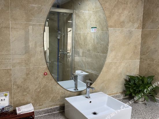 baoli Hotel — Unknown City — photo 5