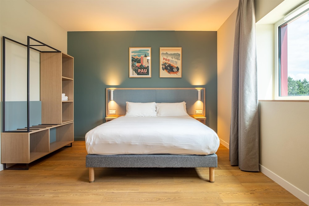 Kyriad Bordeaux Nord Sainte Eulalie — hotel in Sainte-Eulalie