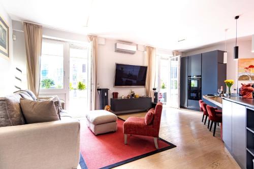 Elegantis Penthouse in the Heart of Rome With Private Terrace and View — 4-Star Luxury Hotel in Rome, Italy