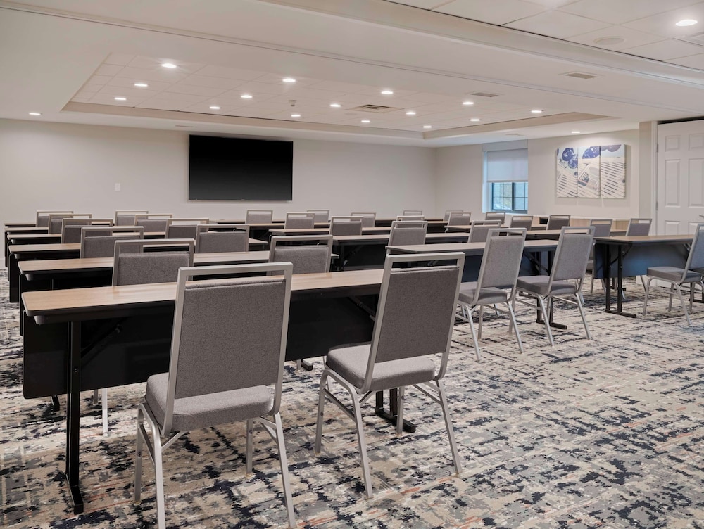 Homewood Suites by Hilton Parsippany Troy Hills - photo 26