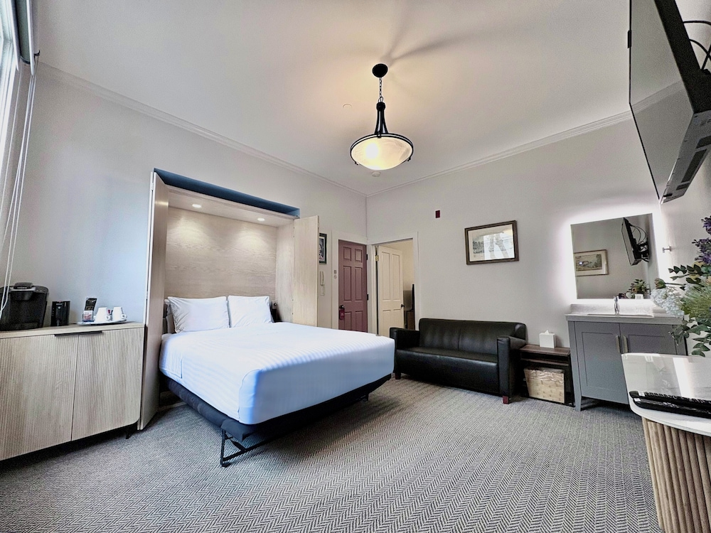 The Grove Inn - photo 20