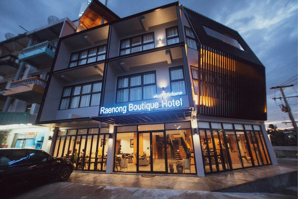Raenong Boutique Hotel in Ranong, Thailand