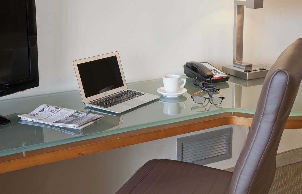 Georgetown Suites Harbour - photo 16