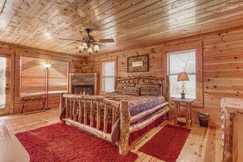 Always and Forever Hot Tub Arcade Near the Parkway in Pigeon Forge, United States