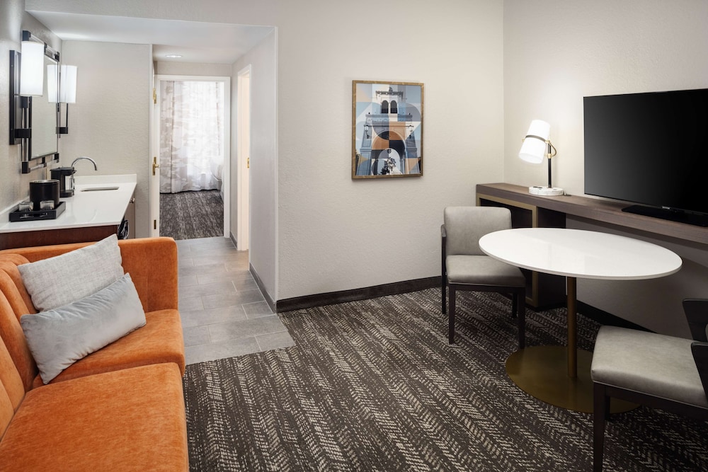Embassy Suites by Hilton Orlando North - photo 25