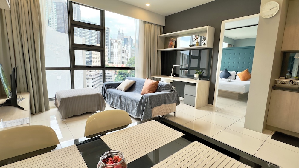 Robertson Suites Z — 4-Star Luxury Hotel in Kuala Lumpur, Malaysia