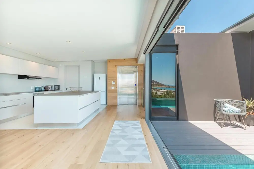 Amara 2 designer Penthouse With Spectacular Views
