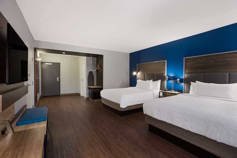 Tru by Hilton Traverse City - photo 18