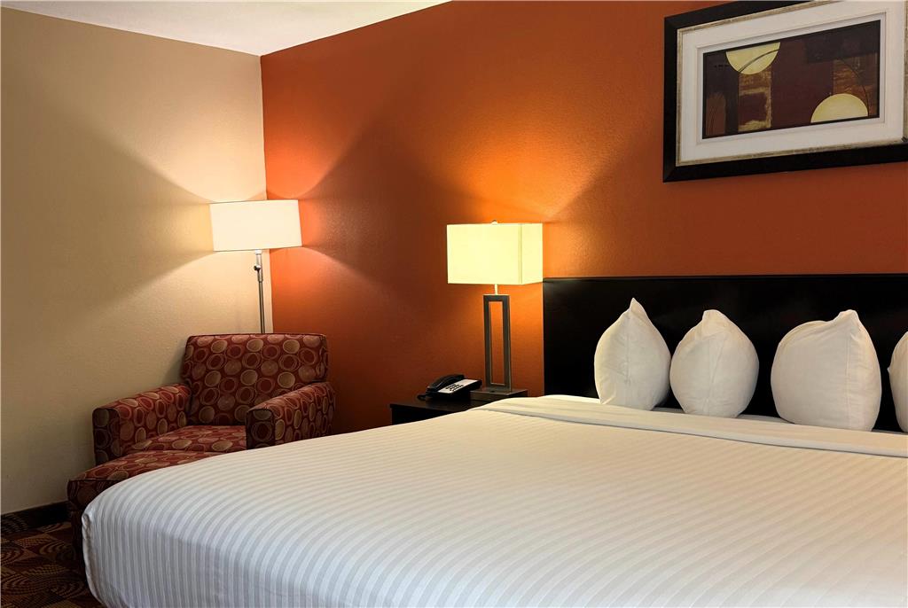 Baymont by Wyndham Plainfield Indianapolis Arpt Area - photo 12