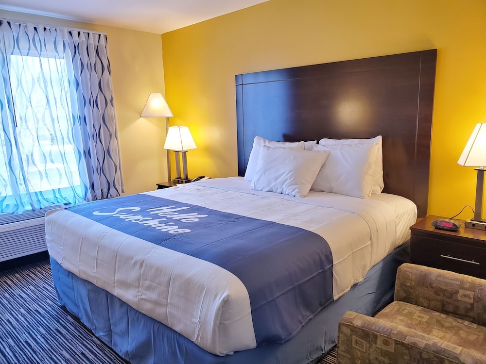 Days Inn by Wyndham Atlanta Southlake Morrow - photo 8