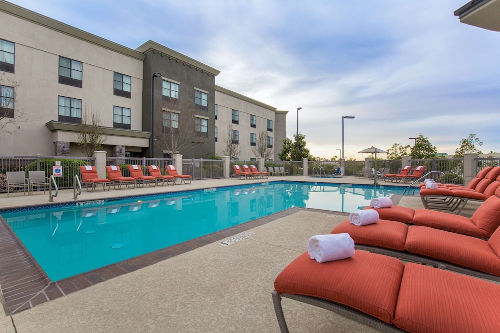 Hampton Inn & Suites San Diego Poway - photo 2