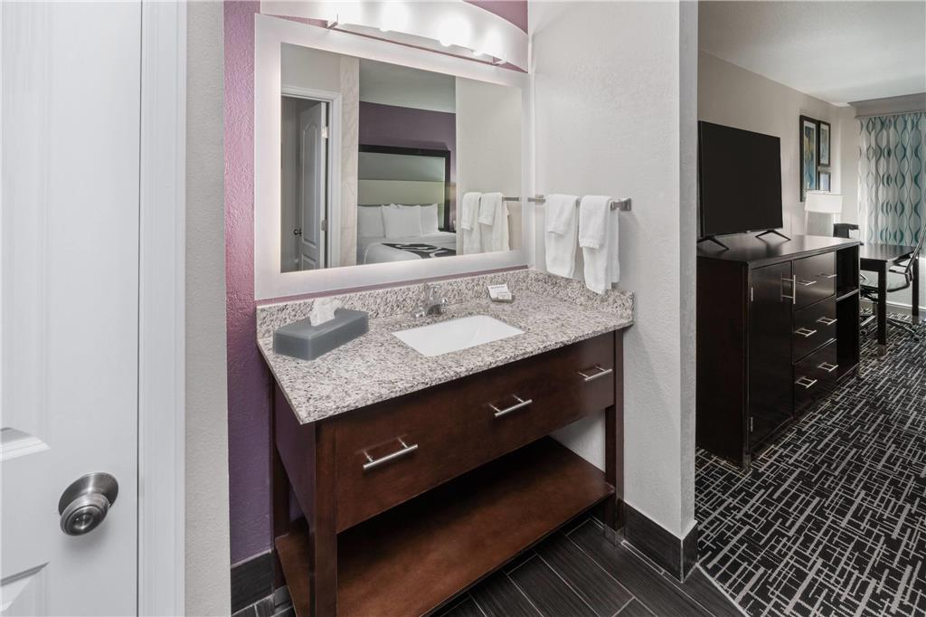 La Quinta Inn by Wyndham Fort Collins - photo 20