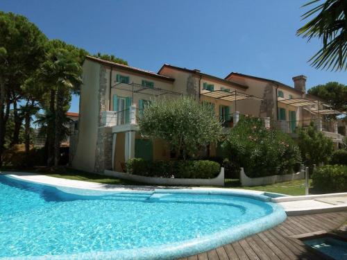 Liro Apartments — 4-Star Luxury Hotel in Lido Di Jesolo, Italy