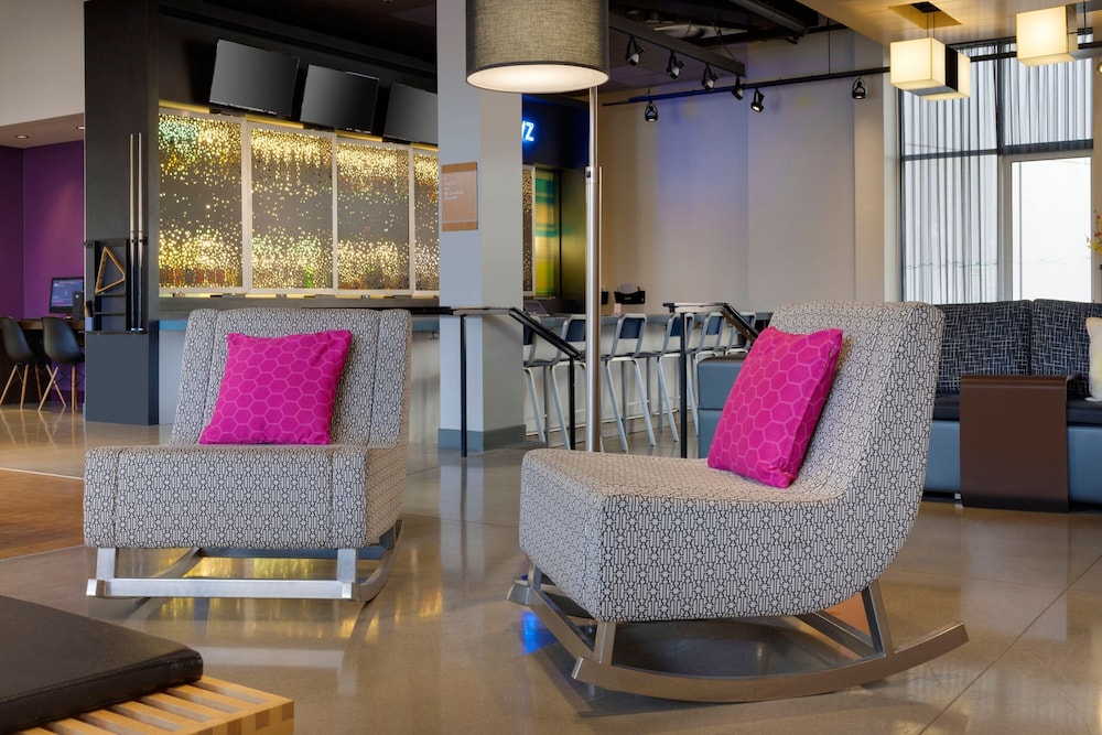 Aloft Milwaukee Downtown - photo 38
