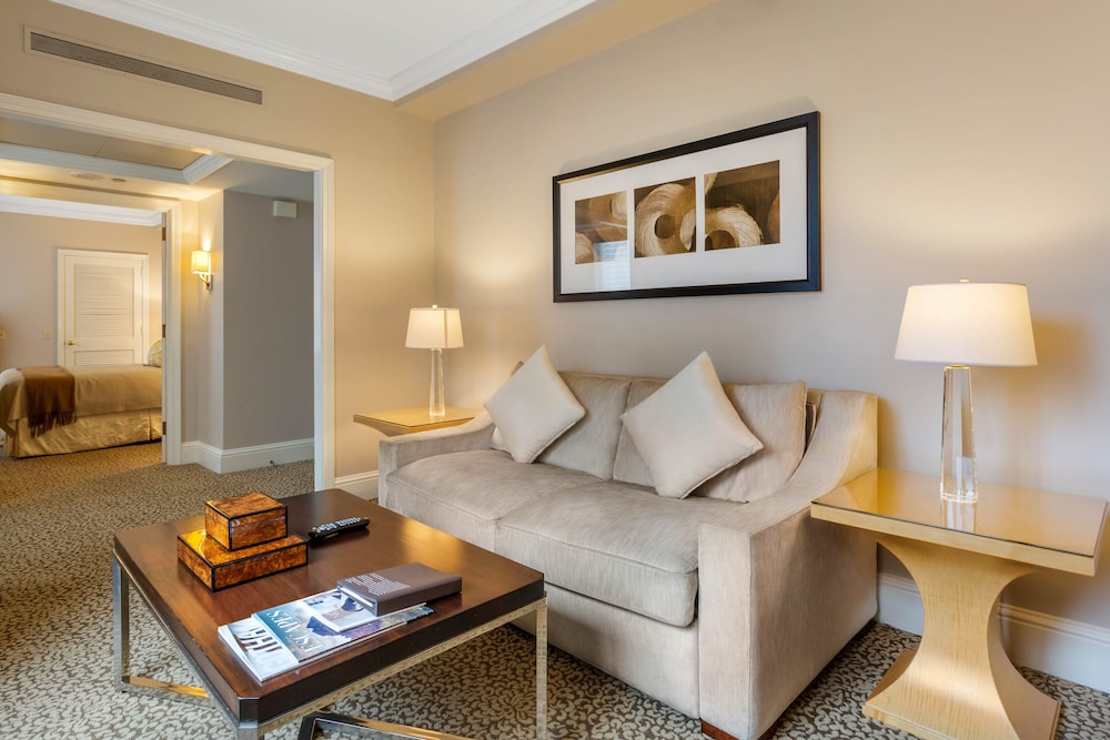 Omni Berkshire Place - photo 24