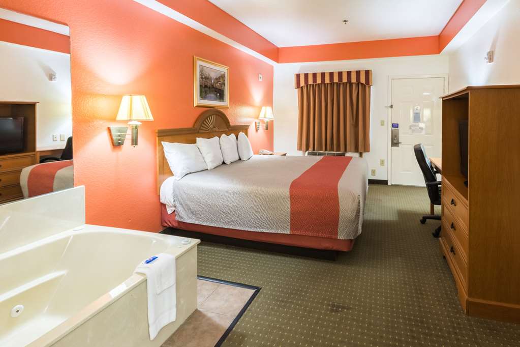 Motel6 Alvarado TX - photo 11