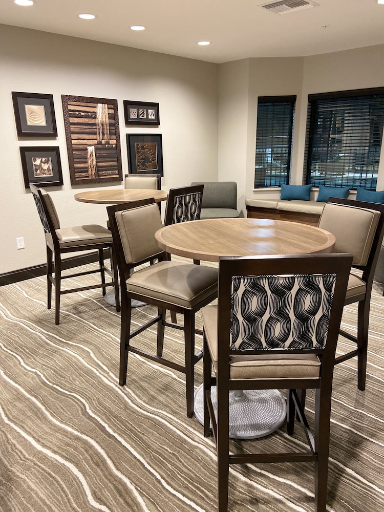 Staybridge Suites Denton by IHG - photo 13