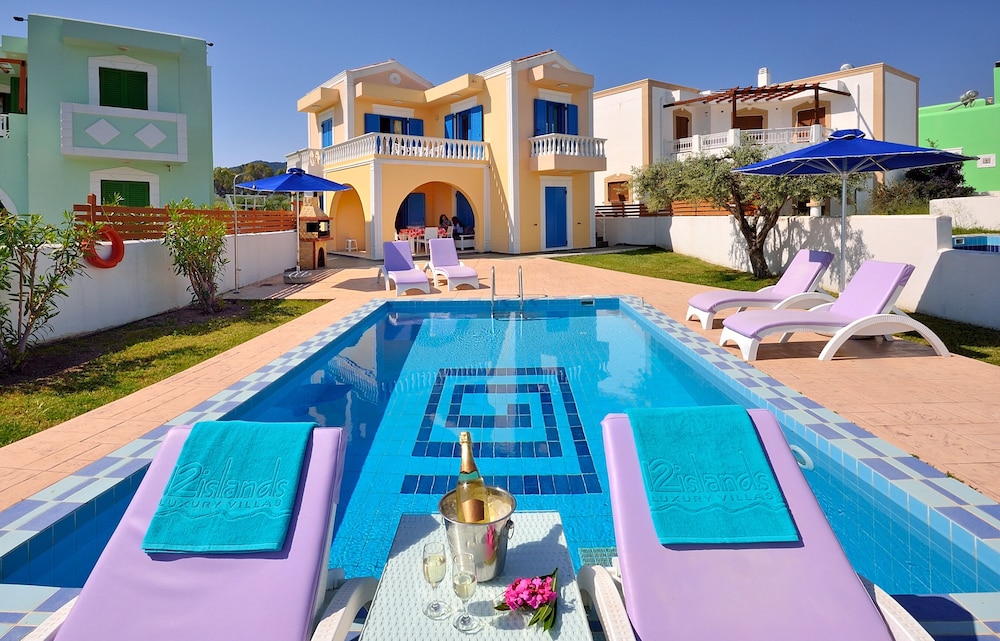 Hotel 12 Islands Villas in Rodos, Greece