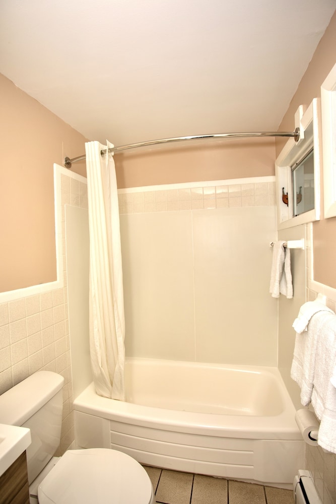 Budget Inn Syracuse Airport - photo 27