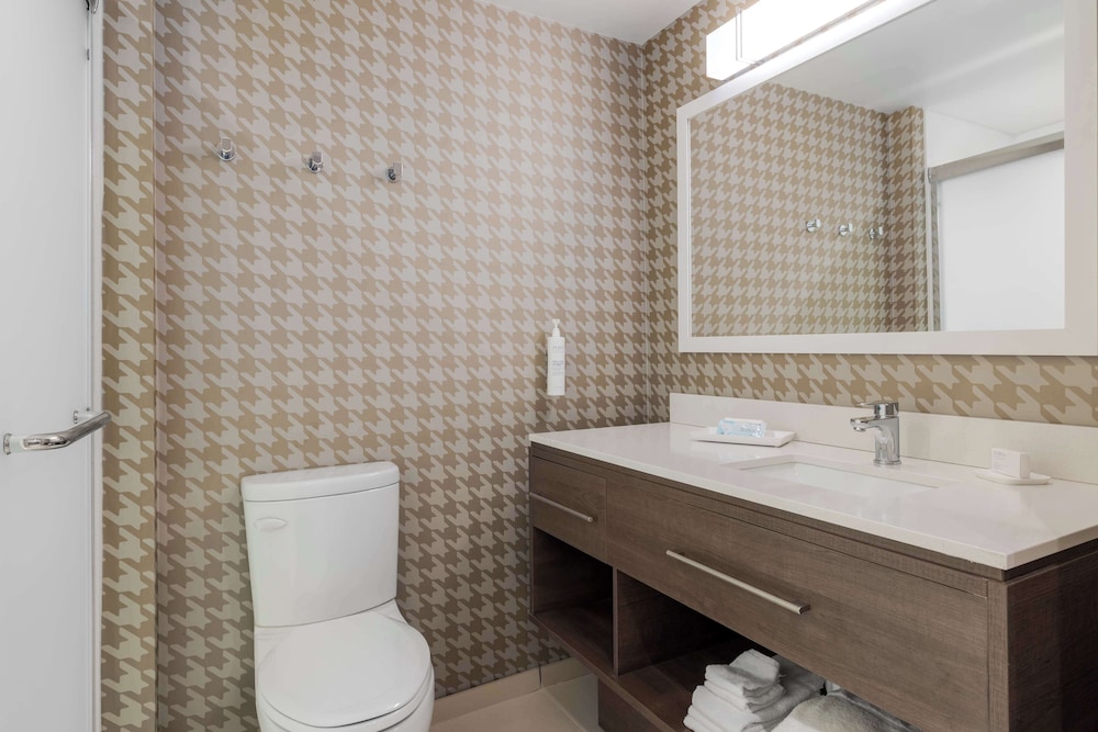 Home2 Suites By Hilton El Centro - photo 20