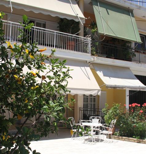 Family house — 4-Star Luxury Hotel in Kalamata, Greece