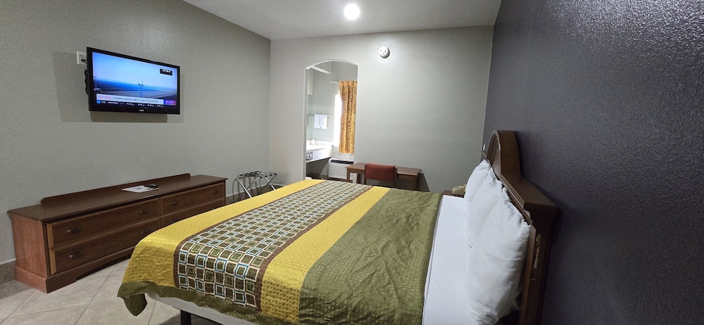 Texas Inn and Suites RGV - photo 15