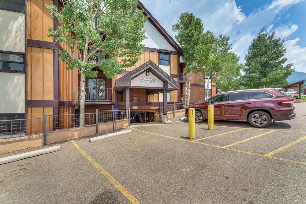 Centrally Located Angel Fire Condo 1 2 Mi Resort - photo 23