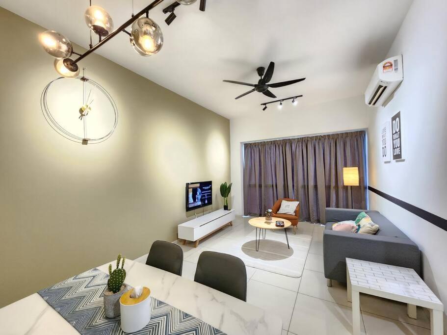 K 2 Rooms PJ Near SunwayPyramid 200MbpsWifi 中文房东 — 4-Star Luxury Hotel in Petaling Jaya, Malaysia