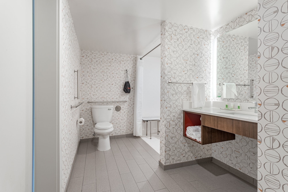 Holiday Inn Columbus by IHG - photo 18