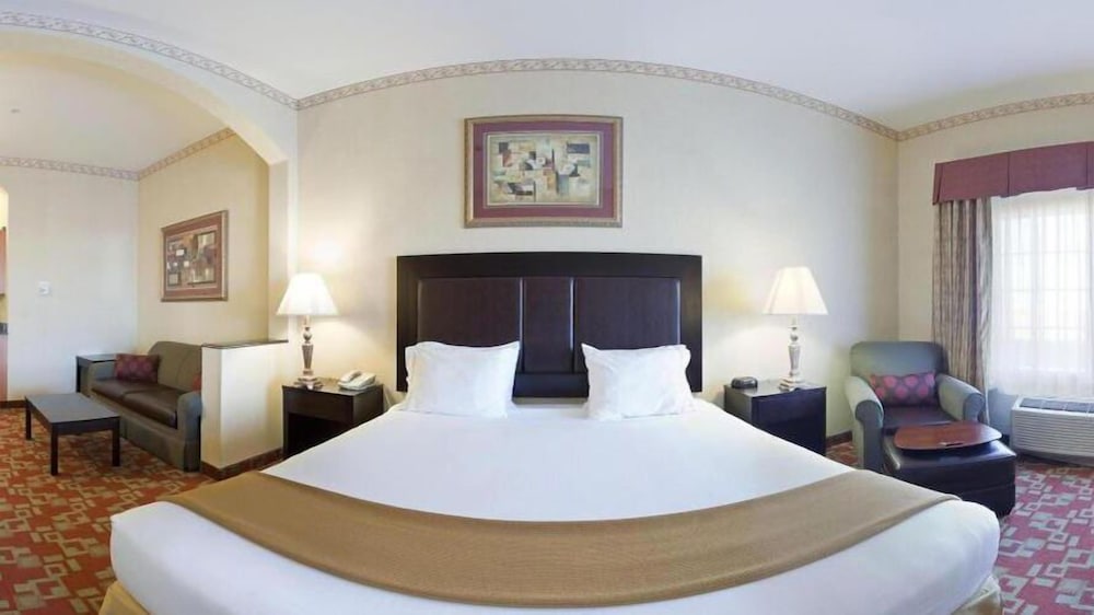 Holiday Inn Express Hotel & Suites El Centro by IHG - photo 24