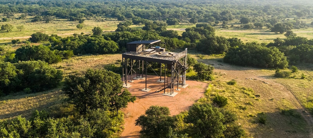 Champion Ranch — 5-Star Luxury Hotel in Rochelle, United States
