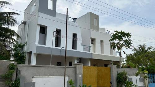 Paradise Seaside Stay in Marakkanam, India