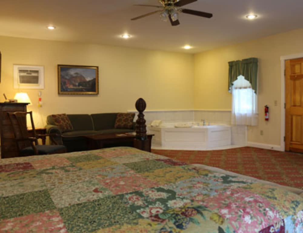 Kearsarge Inn - photo 42