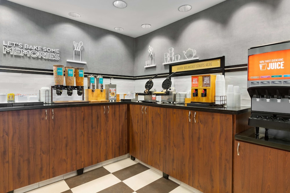 Hampton Inn Denver West Golden - photo 36