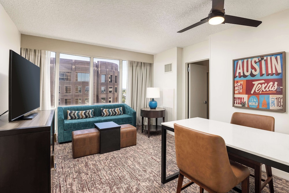 DoubleTree Suites by Hilton Austin Downtown Capitol - photo 18