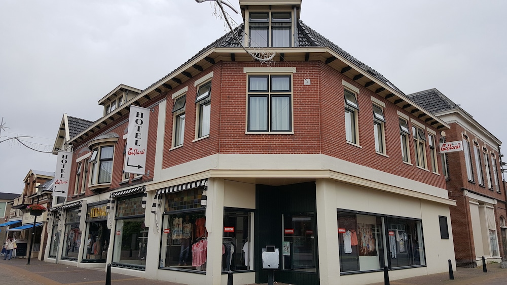 Hotel Eckhardt - carbon neutral hotel in Uithuizen