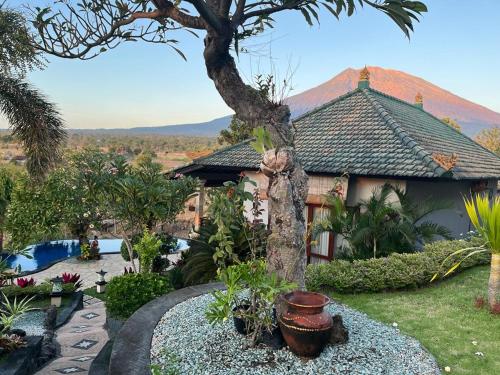 Villa Omah Semar — 4-Star Luxury Hotel in Bali, Indonesia