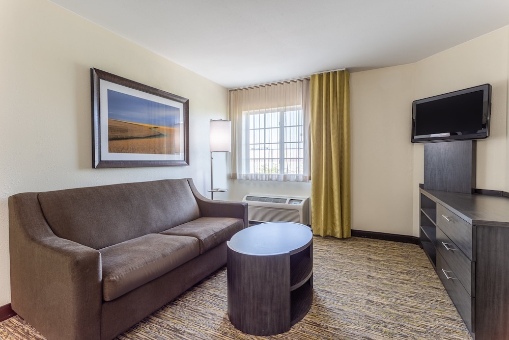 Candlewood Suites Aurora Naperville by IHG - photo 9