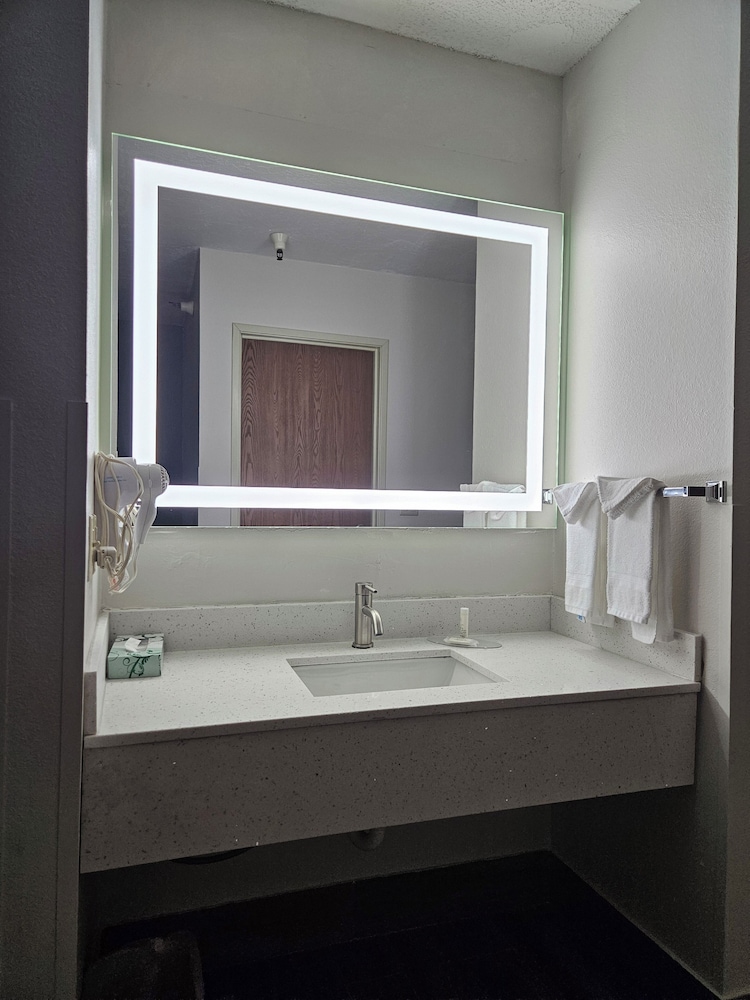 Quality Inn Beaver I 15 - photo 36