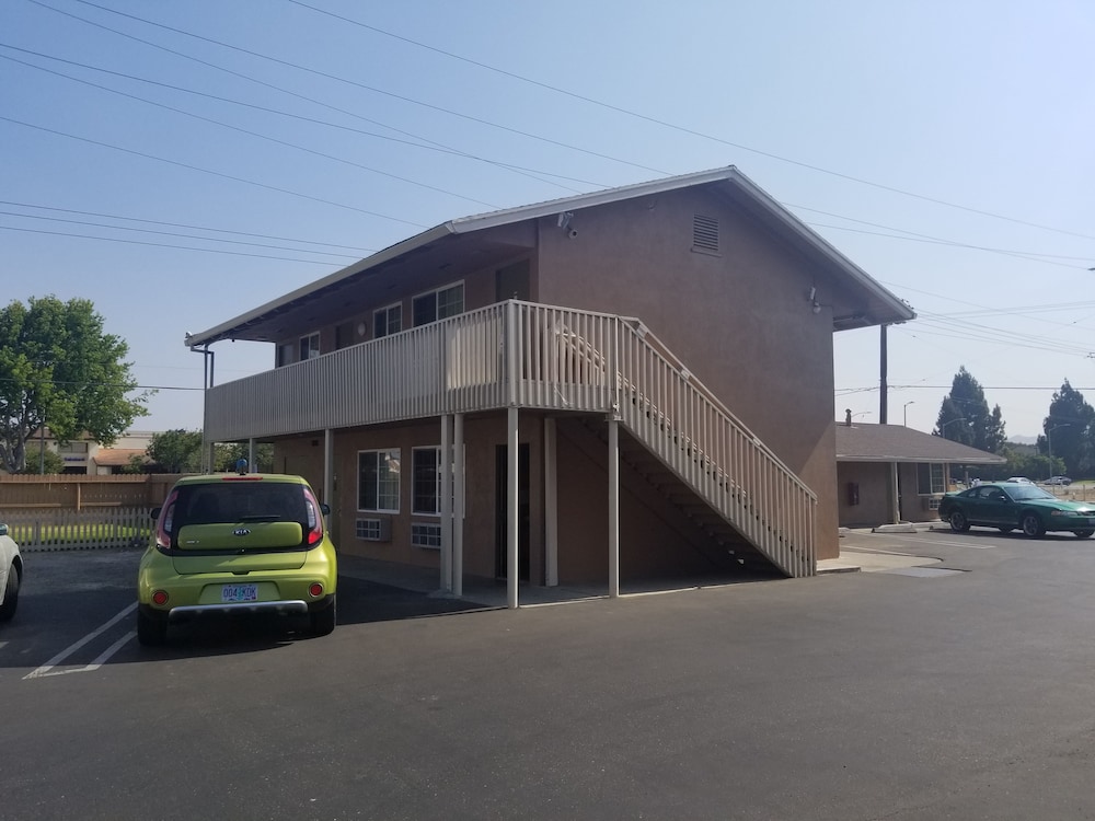 Buckboard Motel - photo 26