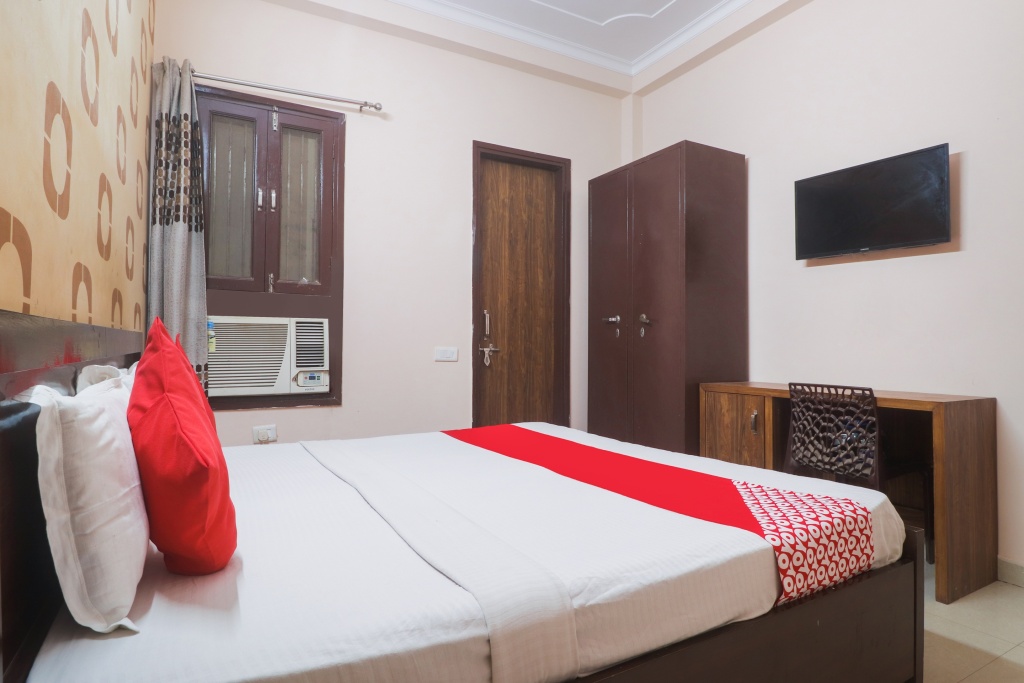 OYO 81499 Second Home Residency