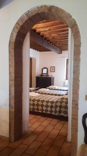 Podere Il Cerrone app Romilda con piscina — hotel in Fauglia