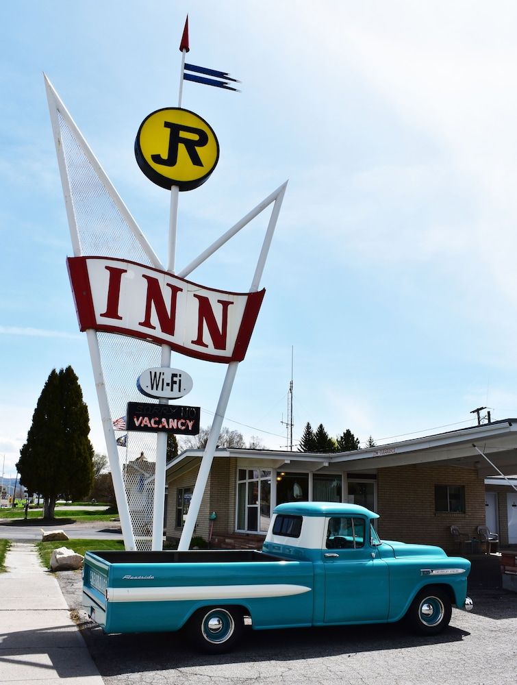 Jr Inn - featured photo