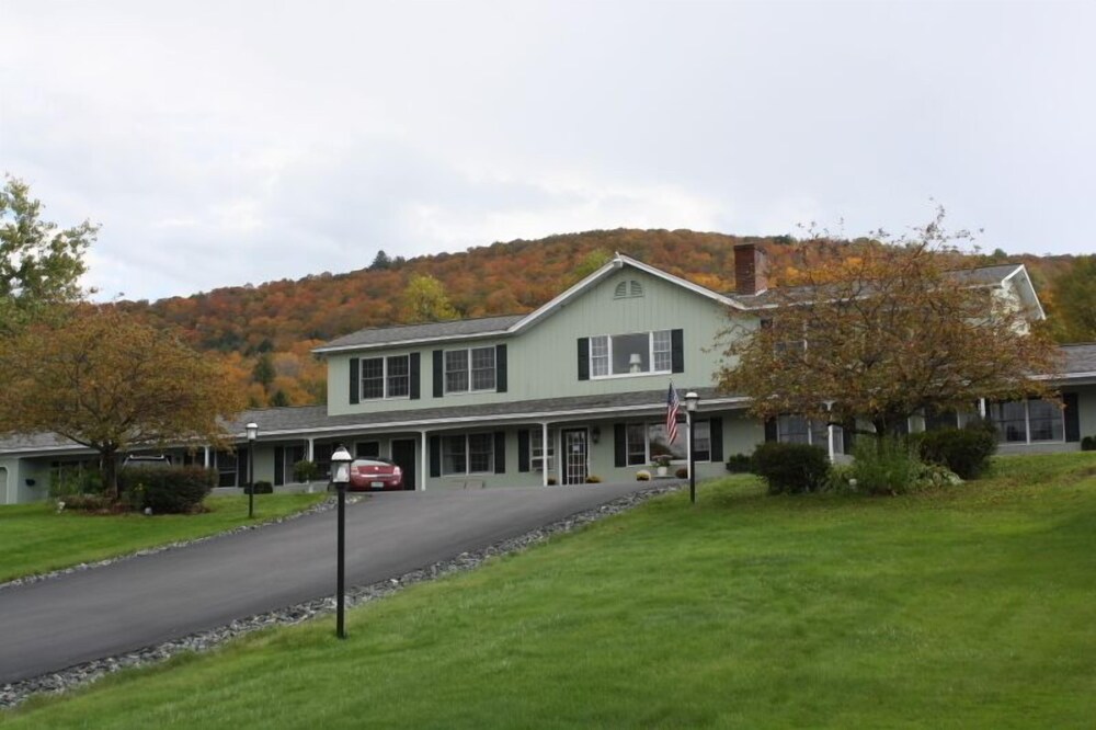Braeside Lodging - featured photo