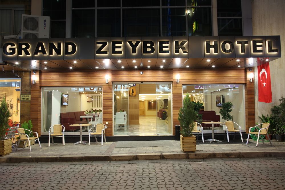 Grand Zeybek Hotel in Izmir, Turkey