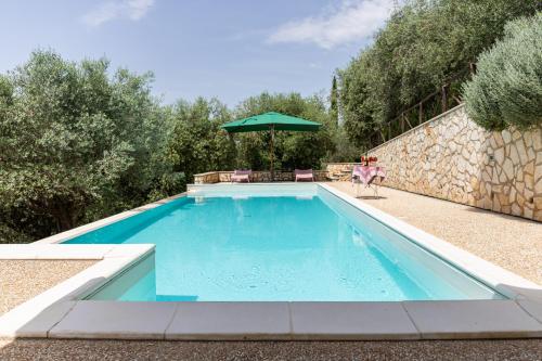 La Tana delle Stelle — 4-Star Luxury Hotel in Fara In Sabina, Italy