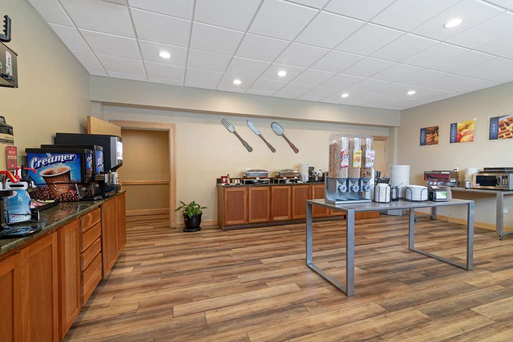 Best Western Plus Windjammer Inn & Conference Center - photo 55