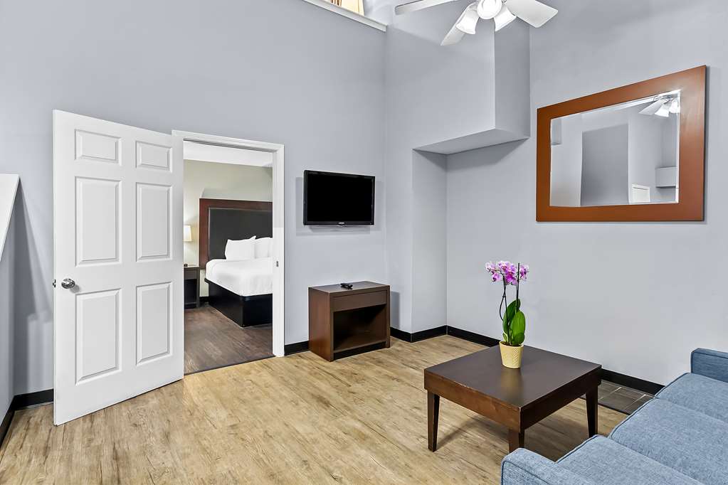 SureStay Studio by Best Western Pensacola - photo 18